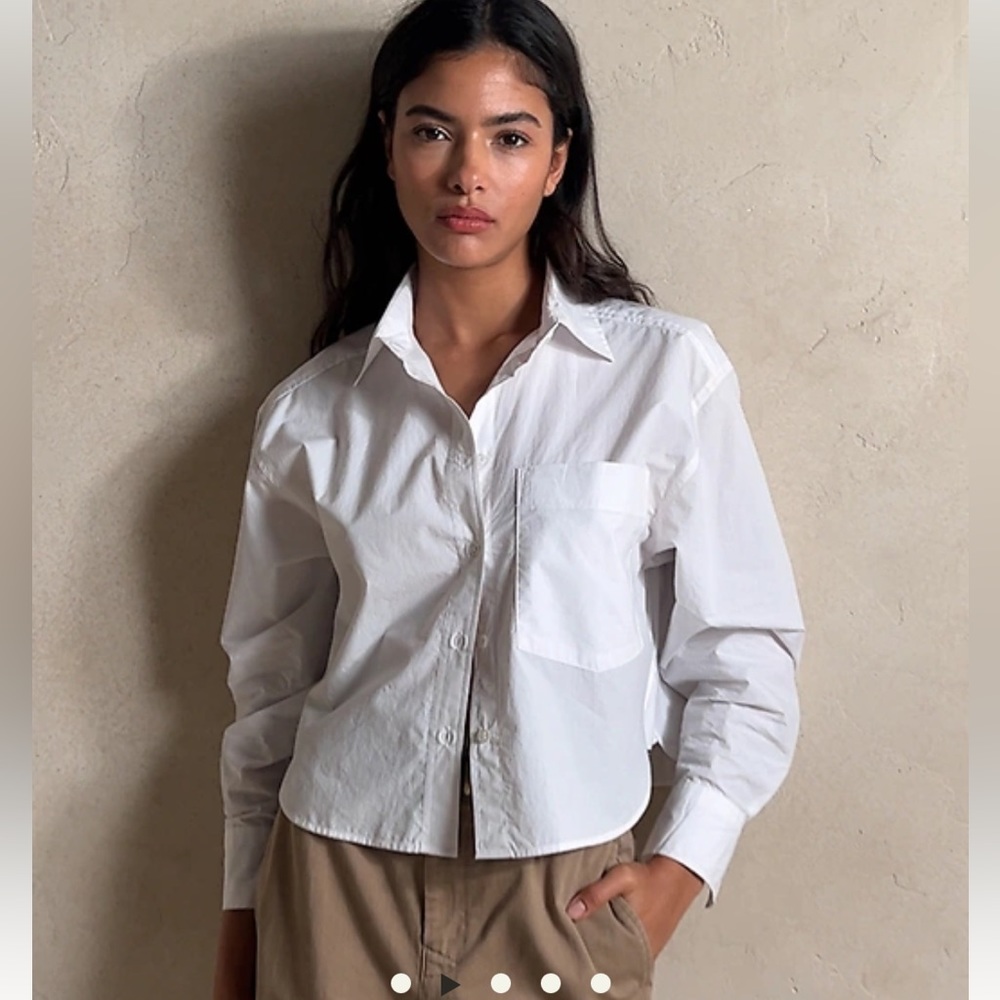Banana Republic Cropped Button Down